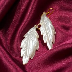 White Feather Shaped Shell Earrings Set